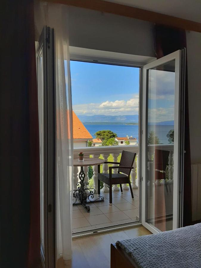 Bed and Breakfast Pansion Katarina Malinska Exterior foto
