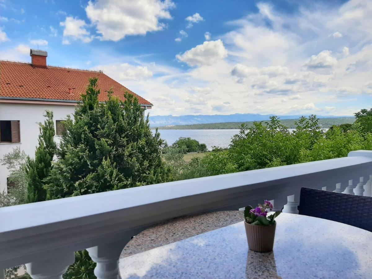 Bed and Breakfast Pansion Katarina Malinska Exterior foto