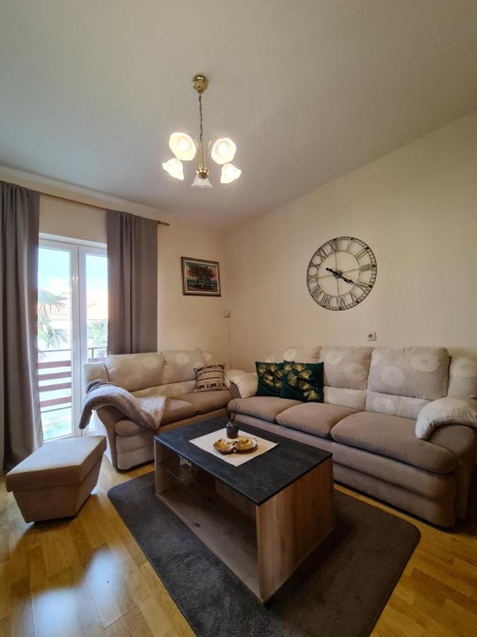 Bed and Breakfast Pansion Katarina Malinska Exterior foto