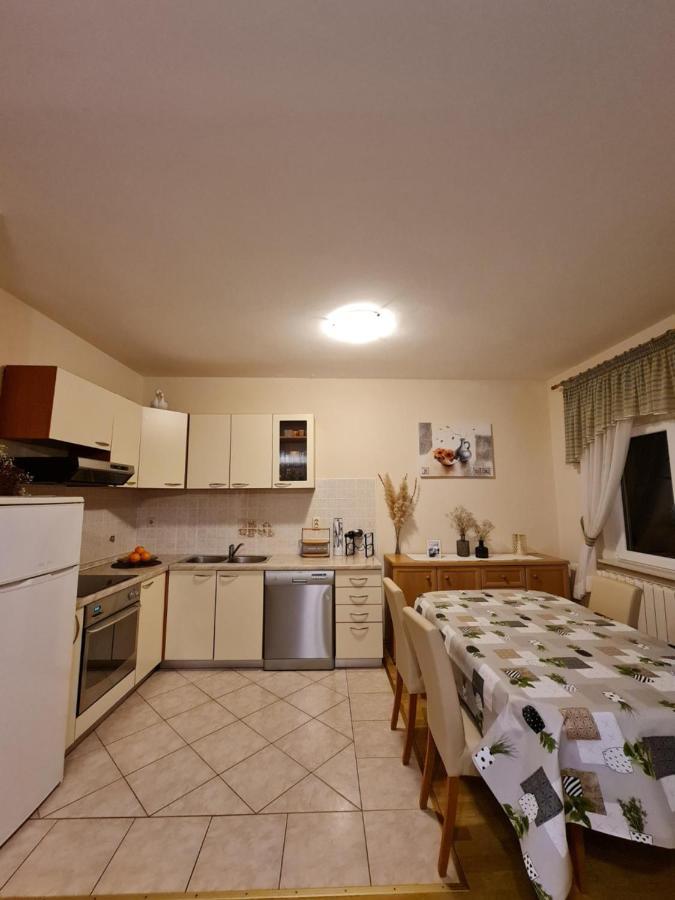 Bed and Breakfast Pansion Katarina Malinska Exterior foto